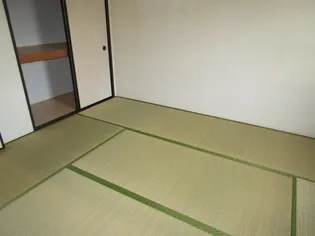 スカイコートはねだ【2階】の内装