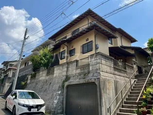 兵庫県川西市萩原台西2【一戸建】の外観