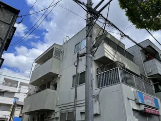 ファミール等々力【2階】の外観