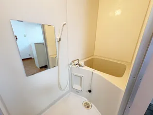 ヴィラージュ【2階】の風呂