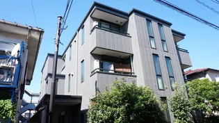 いずみコート【3階】の外観