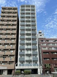 スカイコート池袋西壱番館【7階】の外観