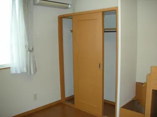 レオパレスピュア【2階】の内装