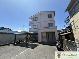 エストレノ【2階】の外観