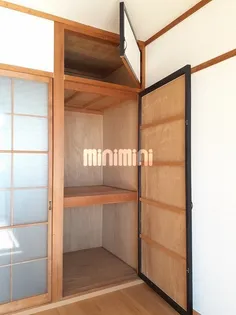 グリーンシャトル【2階】の内装