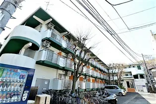 美山コーポ向ヶ丘【1階】の外観