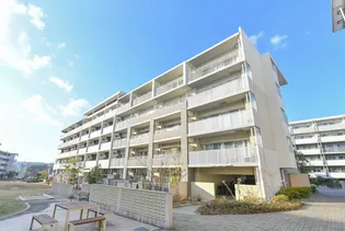 UR奈良学園前・鶴舞【5階】の外観