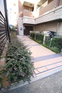 プレサンス神戸裁判所前デリシア【2階】の外観