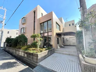 プラス六甲【3階】の外観