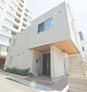 クレイドル初台【2階】の外観