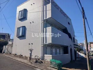 マンション・F【2階】の外観