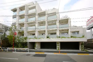 プライムメゾン桜新町【1階】の外観