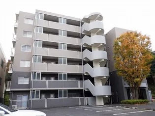 ガルファーサ新横浜の画像