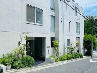 アプリーレ赤坂【3階】の外観