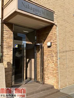 仲垣内ビル【2階】の地図