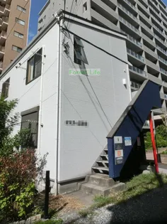 神奈川県横浜市南区高根町2【アパート】の外観