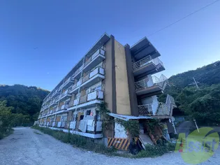 ヴィラナリー雲雀丘 2号棟【4階】の外観