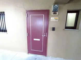 エラン宮崎II番館【3階】の玄関