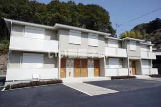 パールハウスC【1階】の外観