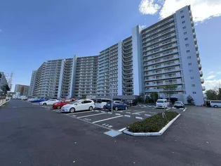 セントガーデン海老名II街区【7階】の外観