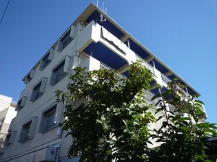 ニューコマコーポ【2階】の外観