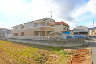 プリマベーラくずは【1階】の外観