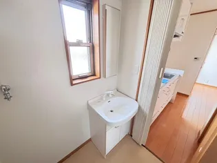 WADA BLD【2階】の内装