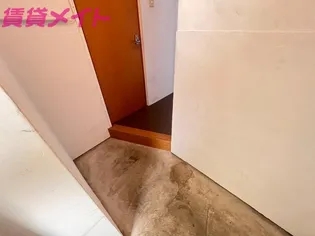 レスピラーレ曙【2階】の玄関