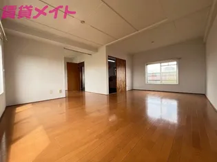 レスピラーレ曙【2階】の居間