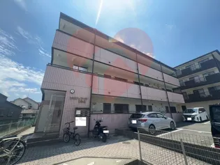 ヒカリハイツドイ2号館【3階】の外観