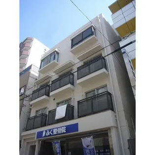 ファミーユ河村【2階】の外観