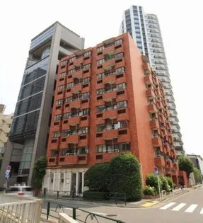 乃木坂リリエンハイム【8階】の外観