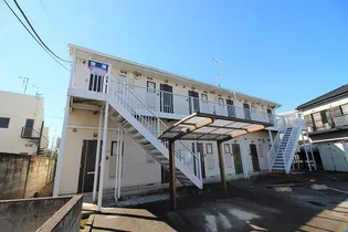 Woods【2階】の外観