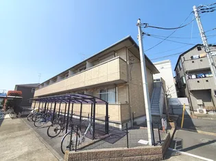 オモテ・ワタナベ【2階】の外観