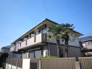 ヴィラ・ファミーユ A【1階】の外観