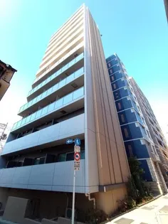 クレイシア三軒茶屋【6階】の外観