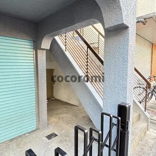 大阪府寝屋川市池田1【一戸建】の間取り