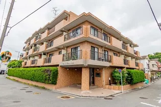 神奈川県横浜市金沢区六浦1【マンション】の外観