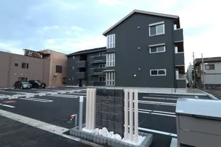 新潟県長岡市弓町1【アパート】の外観