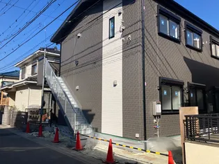 埼玉県草加市旭町5【アパート】の外観