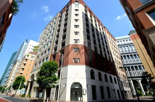 東京都港区東新橋2【マンション】の外観