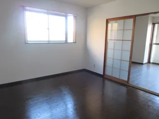 ドミール【1階】の居間