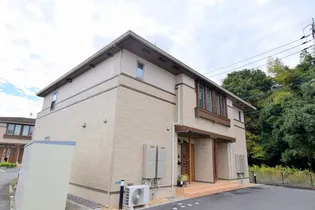 広島県三次市十日市南2【アパート】の外観