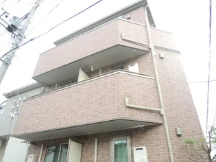 ポエーム・ドゥ・フェ【2階】の外観