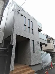 ルミエール本町【1階】の外観