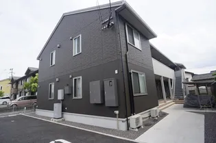 アルティメットM【2階】の外観