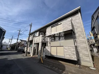 エスティアIVの画像