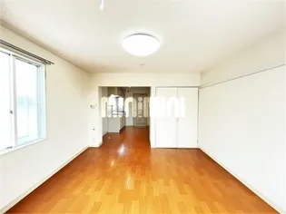 グリーンヴィラ平野A【2階】の居間