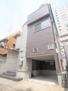 東京都新宿区左門町【一戸建】の外観