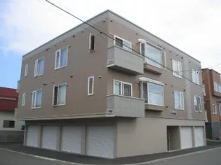 カーネガット【2階】の外観